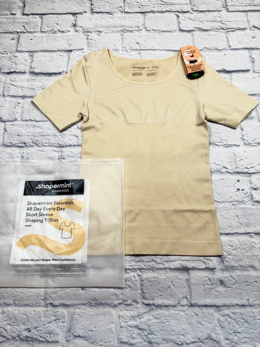 NWT Shapermint All Day T-shirt Shapewear Top Chai Nude short Sleeve Large A79